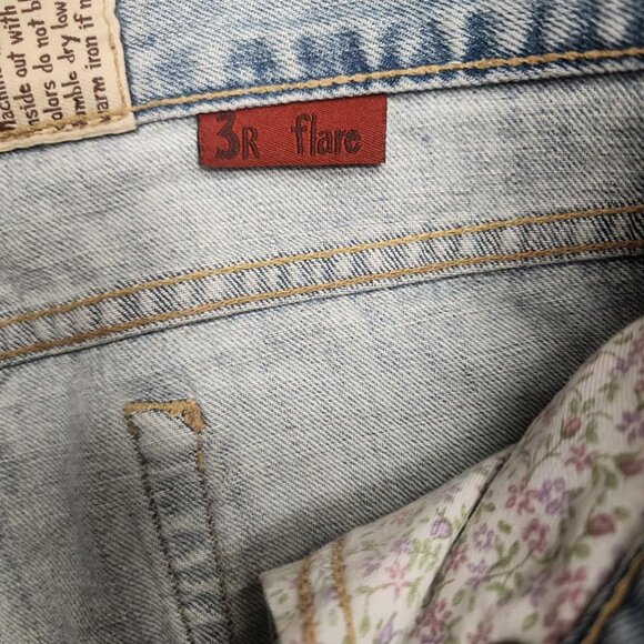 Hco Cut Off Flare Distressed Jean Crop Capris Size 9 Low Rise y2k - Picture 5 of 8